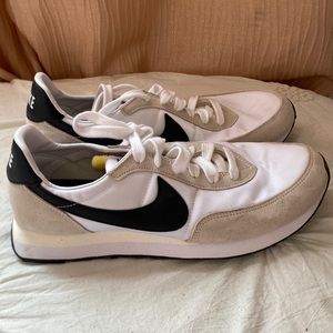 Nike Waffle “ White Sail “